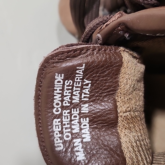 Vasque Hiking Boot - Picture 5 of 6